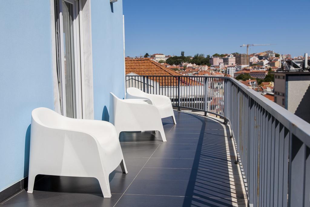 Joivy Joyful 2Br Apt With Terrace Nearby Sao Bento Palace Lisbona Esterno foto